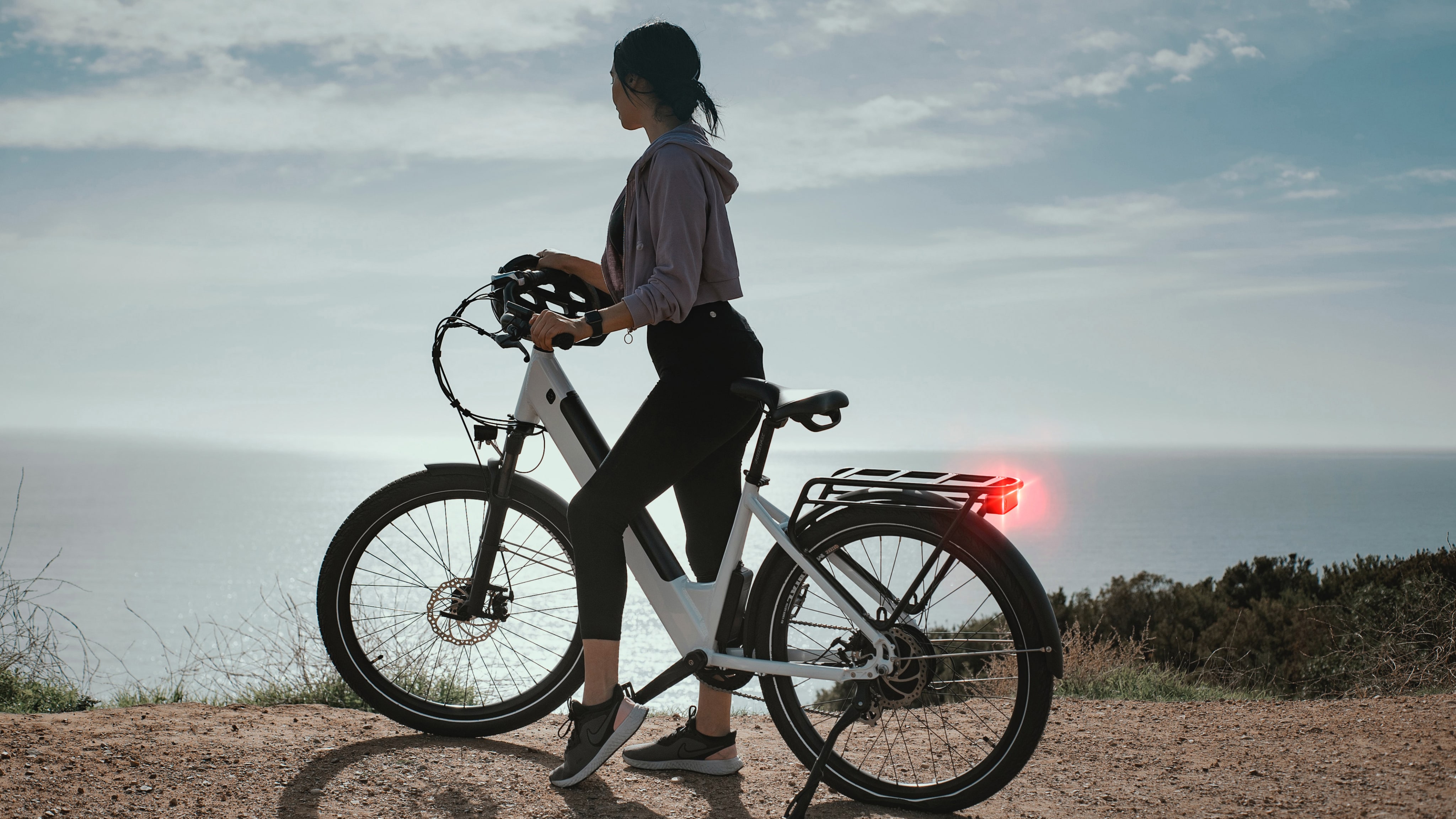 Digitale achteruitkijkspiegel RS 1000 voor fietsen: meer veiligheid op de weg voor fietsers